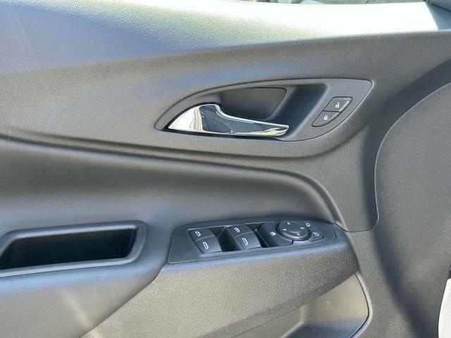 2022 Chevrolet Equinox Vehicle Photo in Roslyn, NY 11576