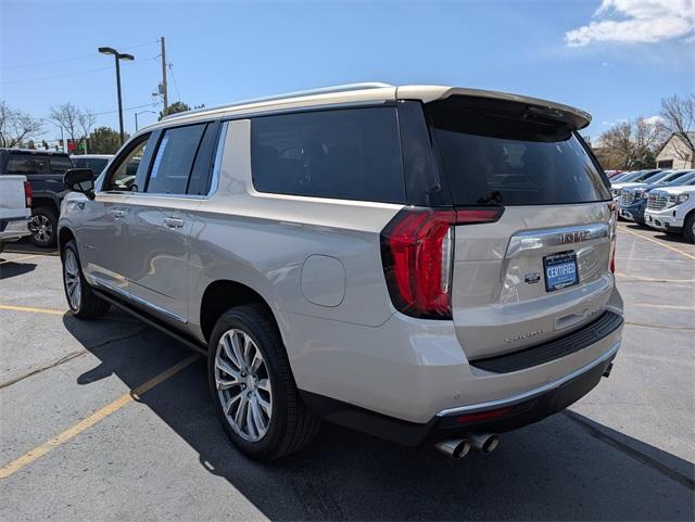 2021 GMC Yukon XL Vehicle Photo in AURORA, CO 80012-4011
