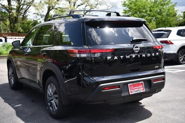 2025 Nissan Pathfinder Vehicle Photo in Ballwin, MO 63011