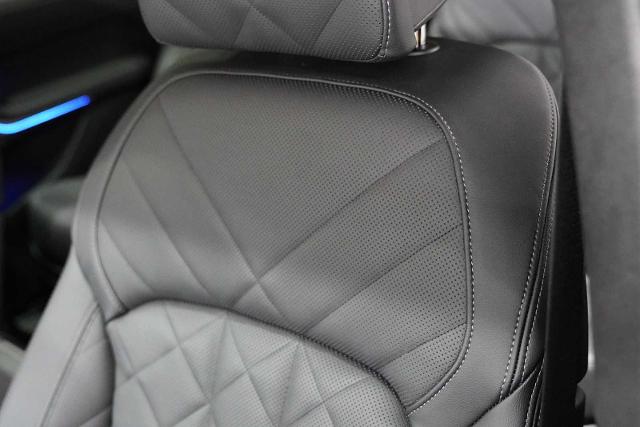 2025 BMW X7 xDrive40i Vehicle Photo in GRAPEVINE, TX 76051