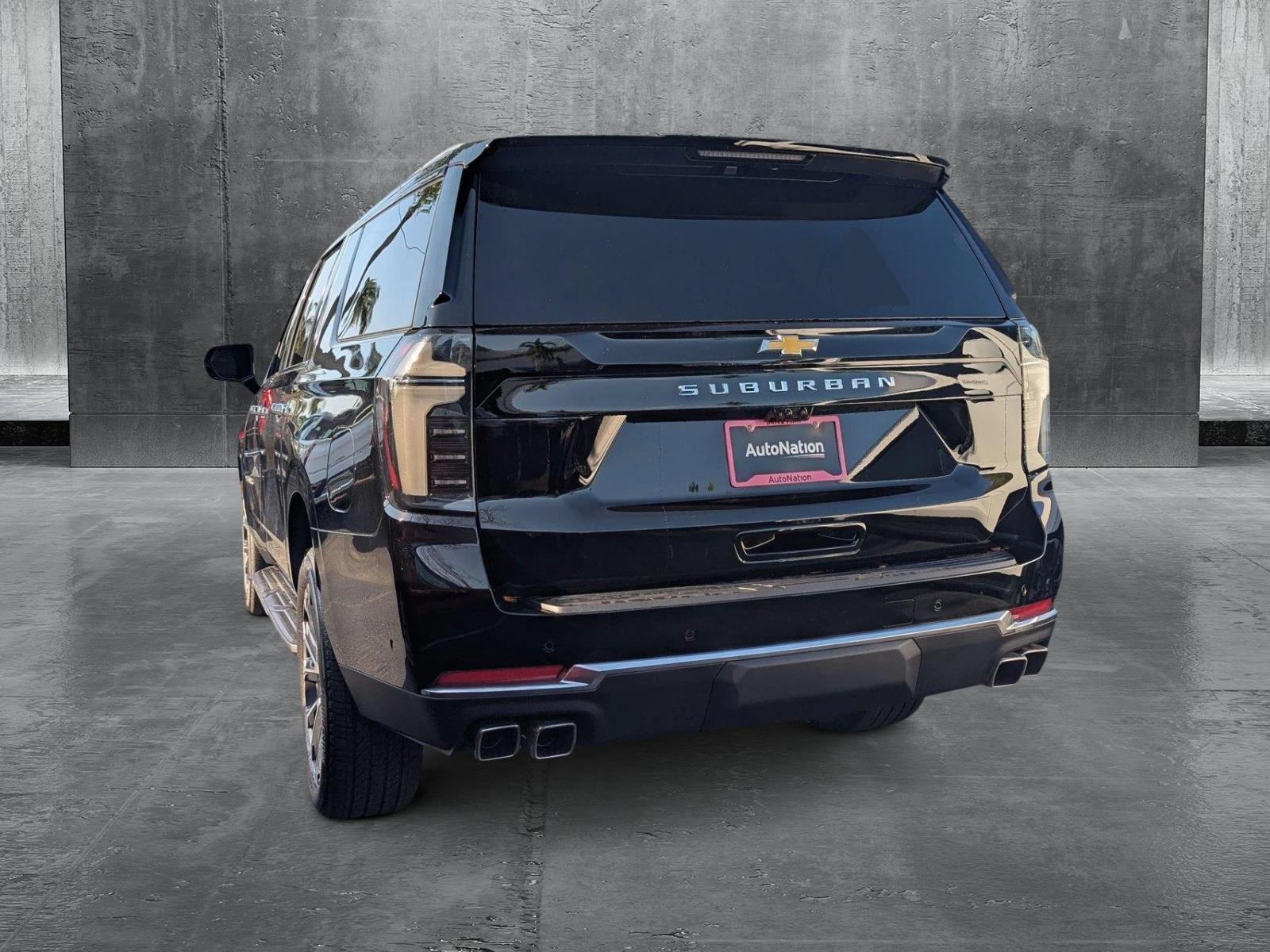 2025 Chevrolet Suburban Vehicle Photo in PEMBROKE PINES, FL 33024-6534