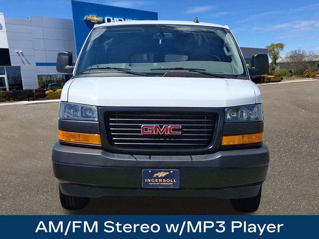 2023 GMC Savana Passenger 3500 Vehicle Photo in DANBURY, CT 06810-5034