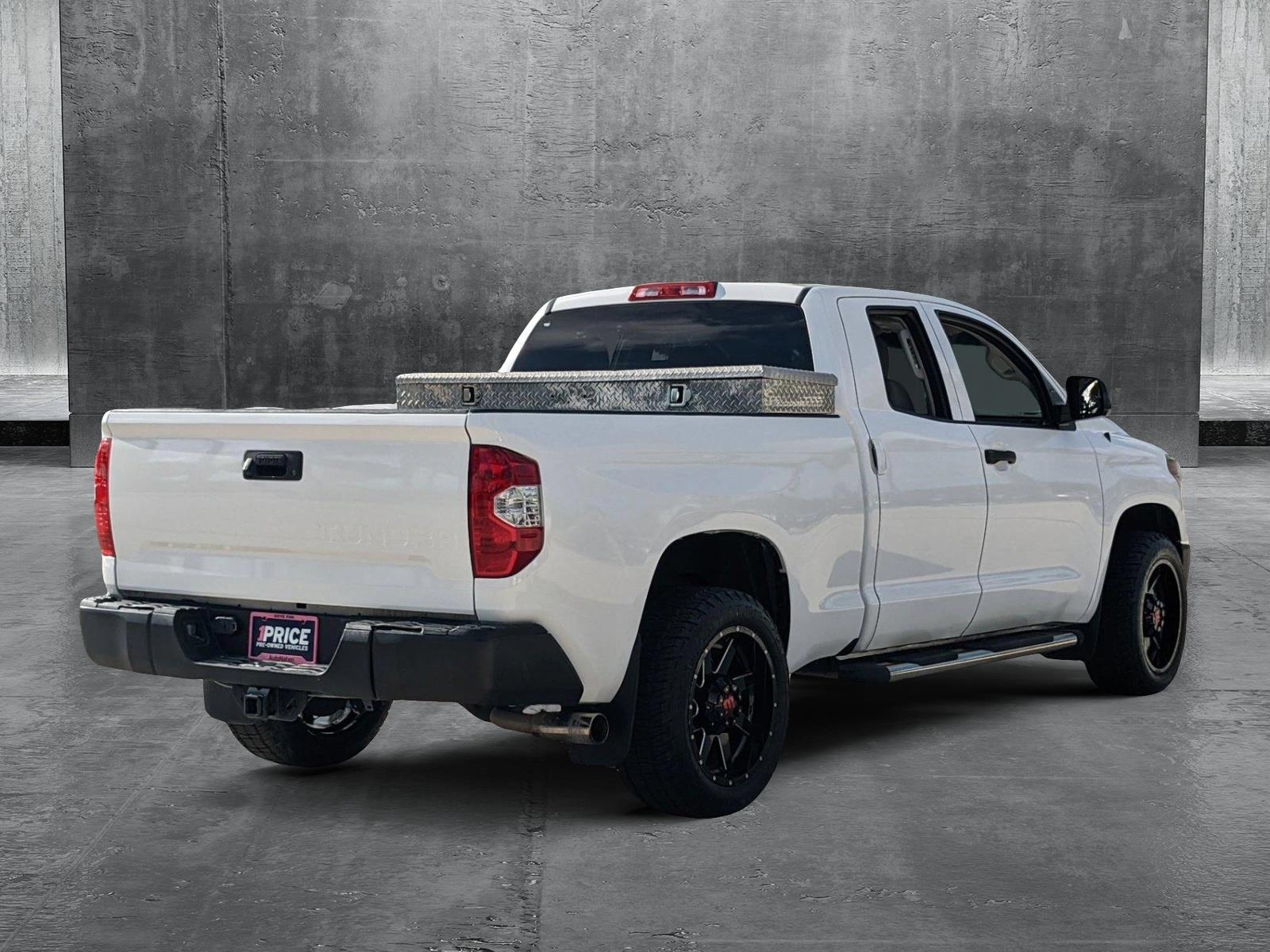 2019 Toyota Tundra 2WD Vehicle Photo in Davie, FL 33331