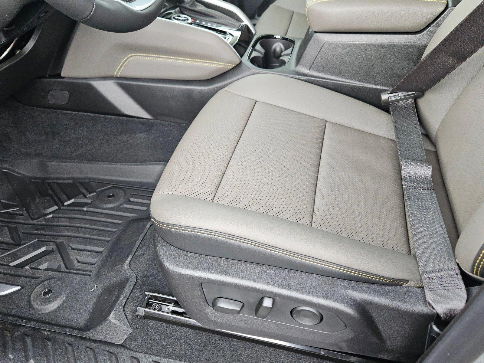 2025 Chevrolet Colorado Vehicle Photo in GILBERT, AZ 85297-0446