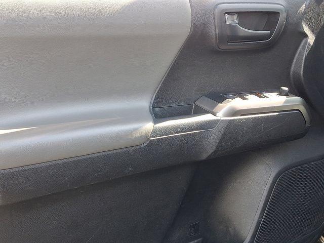 2021 Toyota Tacoma Vehicle Photo in DANBURY, CT 06810-5034