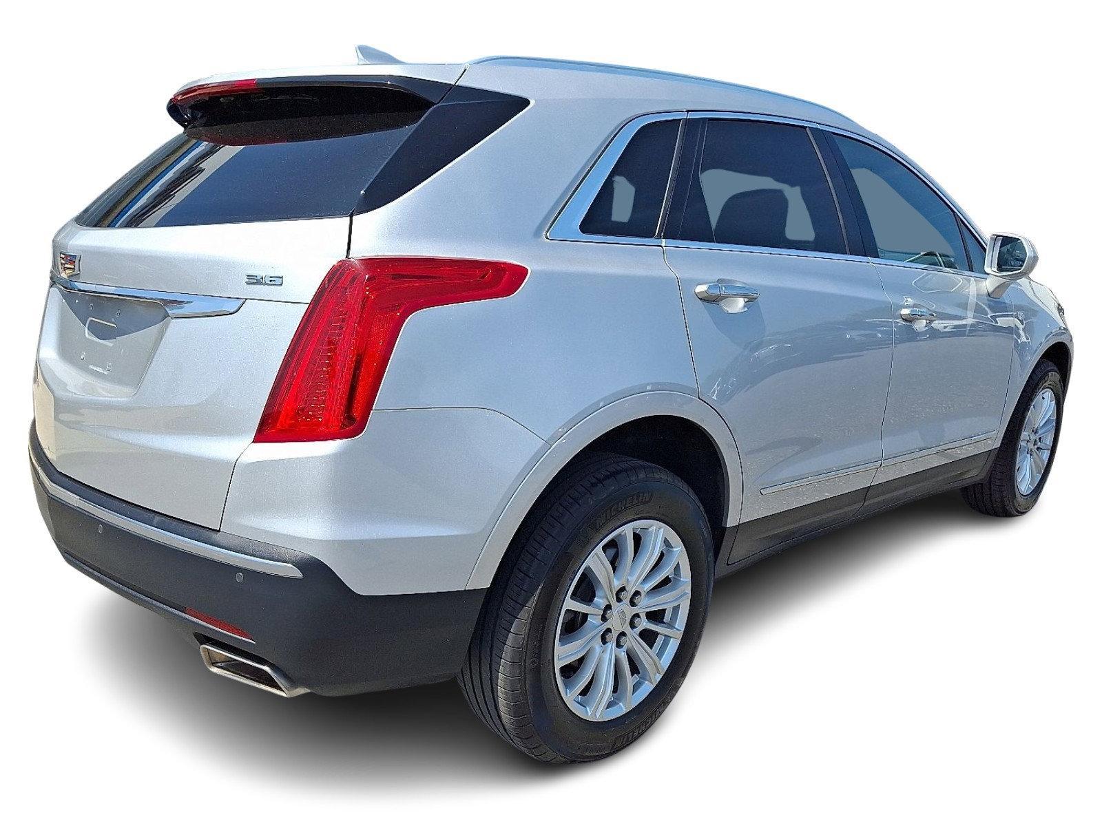 2017 Cadillac XT5 Vehicle Photo in BETHLEHEM, PA 18017-9401