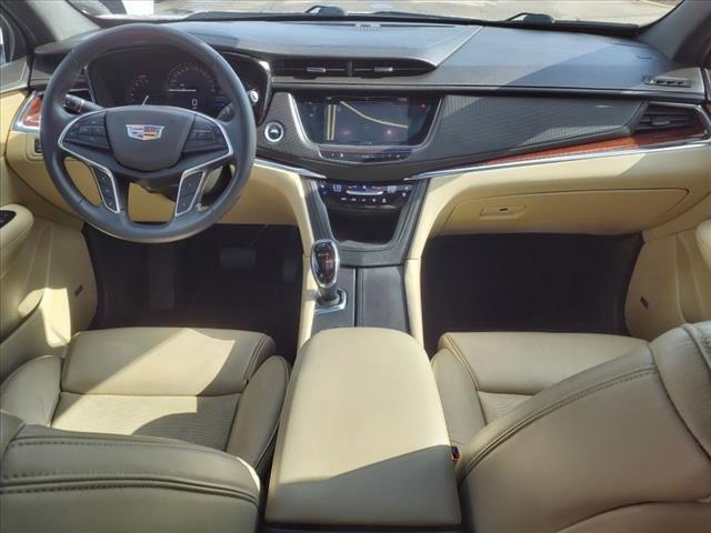 2017 Cadillac XT5 Vehicle Photo in HENDERSON, NC 27536-2966