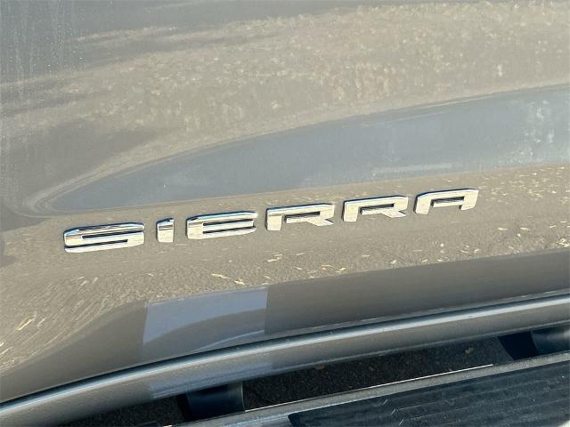 2025 GMC Sierra 1500 Vehicle Photo in GOODYEAR, AZ 85338-1310