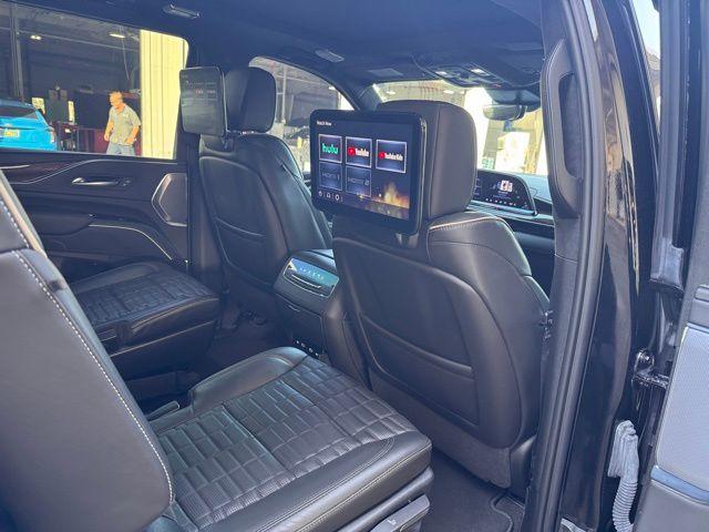 2023 Cadillac Escalade Vehicle Photo in DELRAY BEACH, FL 33483-3294