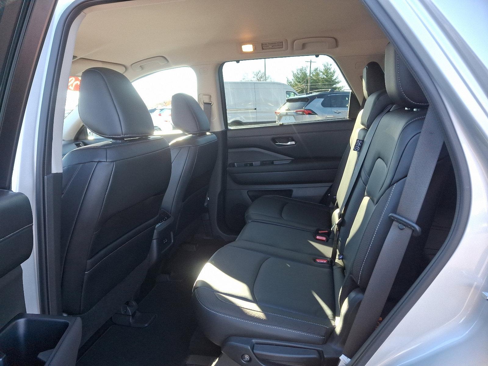 2022 Nissan Pathfinder Vehicle Photo in Trevose, PA 19053