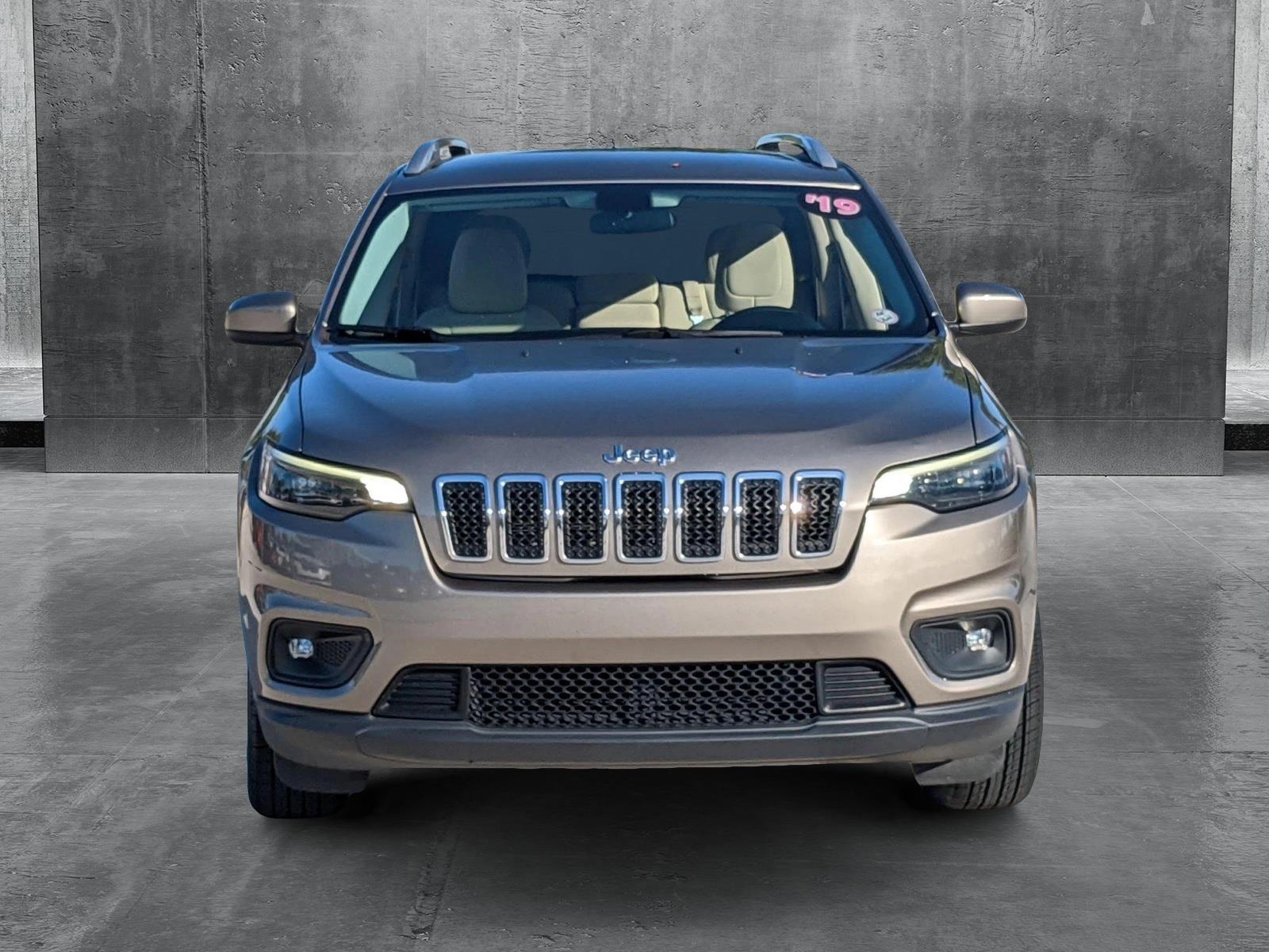 2019 Jeep Cherokee Vehicle Photo in Davie, FL 33331