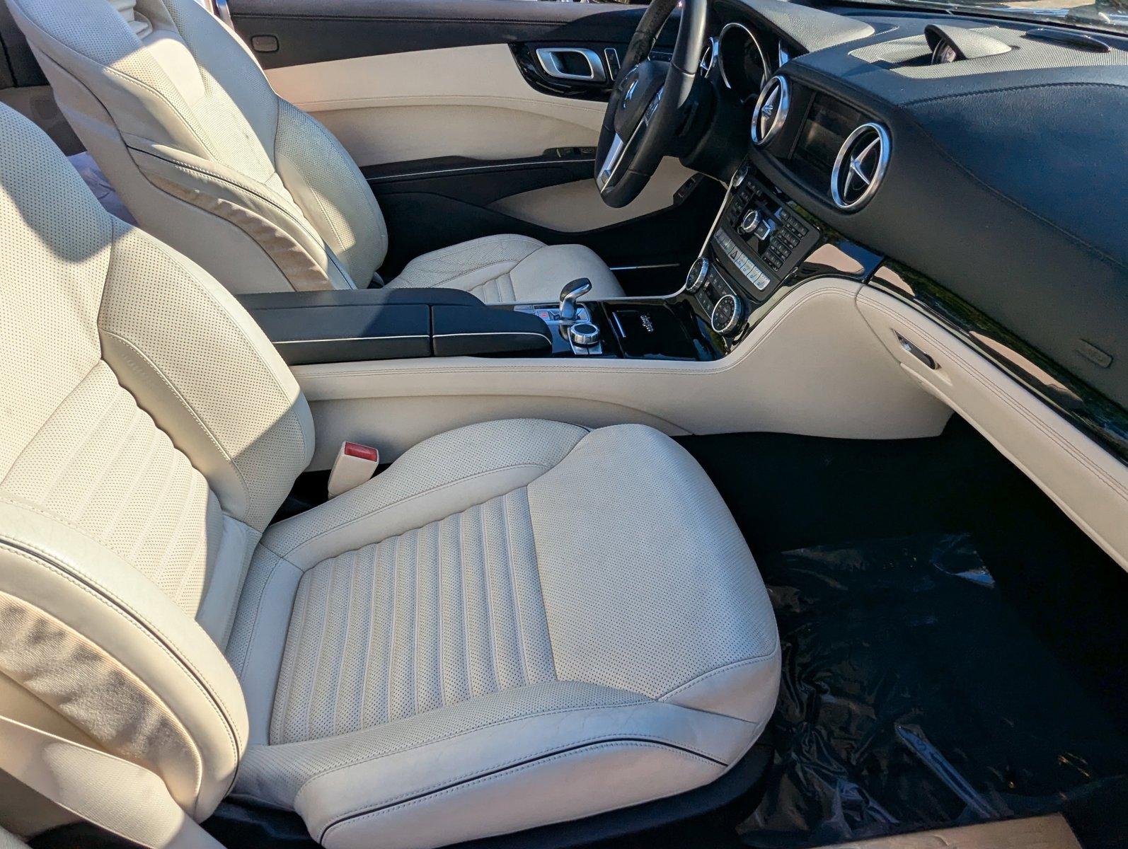 2016 Mercedes-Benz SL Vehicle Photo in MIAMI, FL 33172-3015