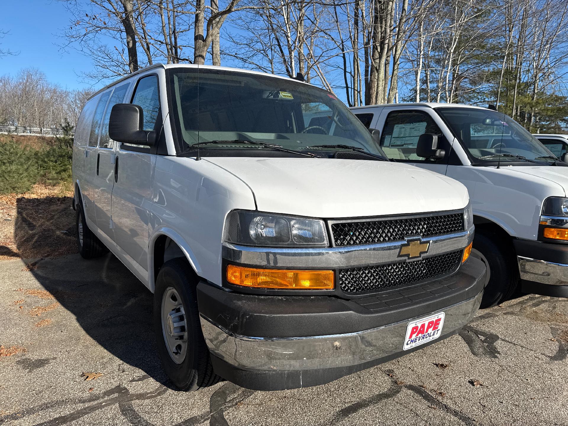 2025 Chevrolet Express Cargo 2500 Vehicle Photo in SOUTH PORTLAND, ME 04106-1997