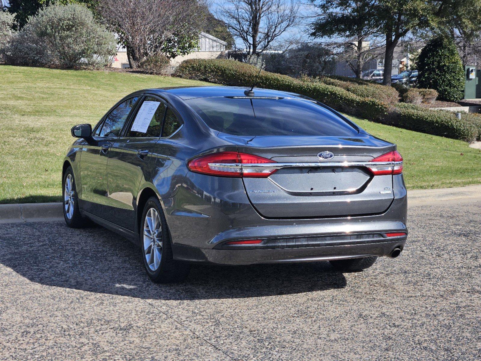 2017 Ford Fusion Vehicle Photo in FORT WORTH, TX 76132