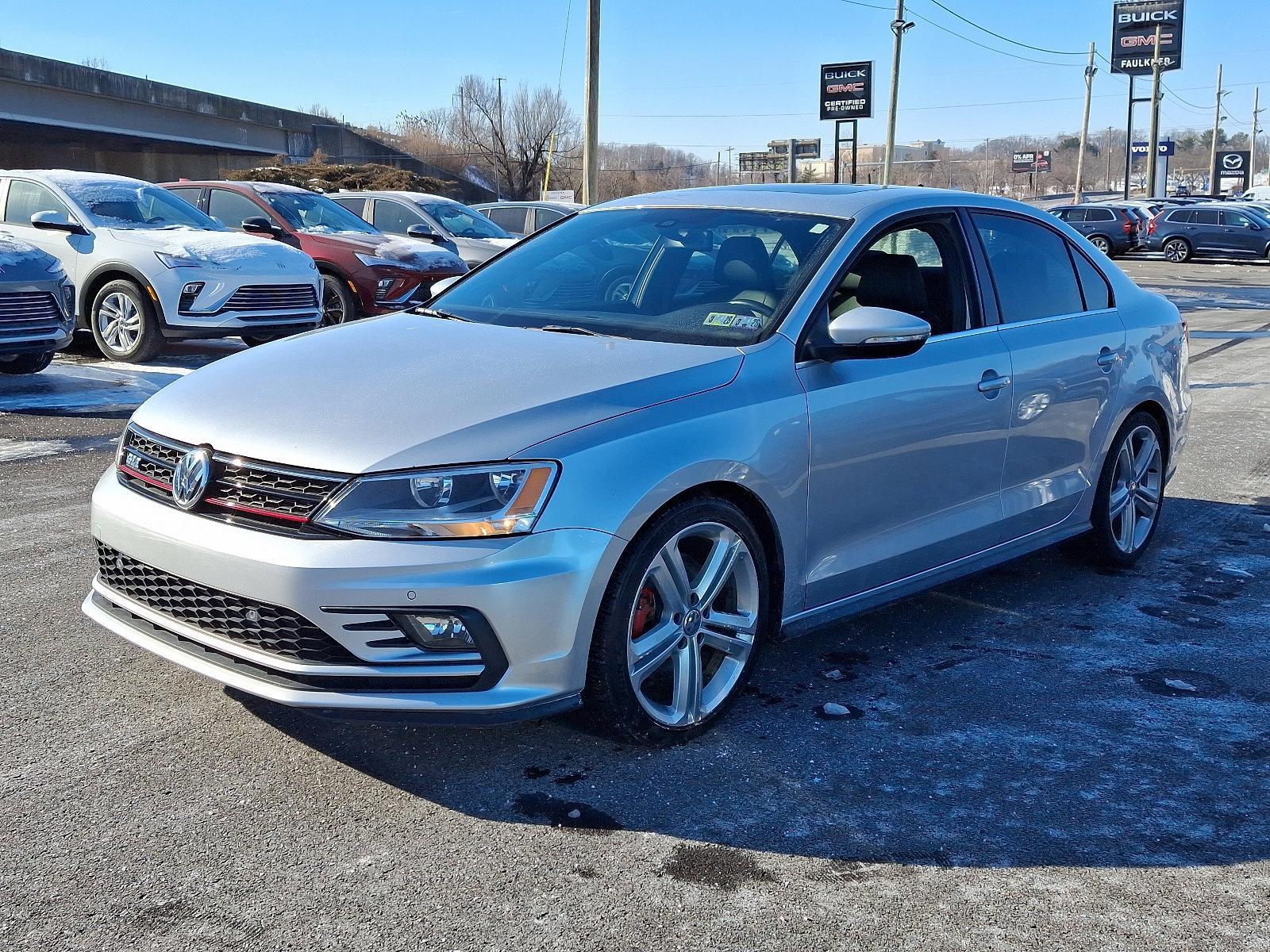 2016 Volkswagen Jetta Sedan Vehicle Photo in Trevose, PA 19053