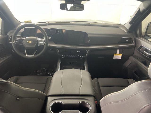 2025 Chevrolet Suburban Vehicle Photo in PHOENIX, AZ 85014-3381