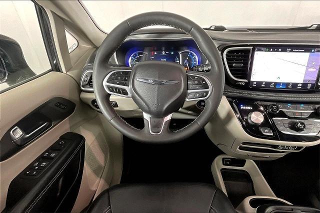 2022 Chrysler Pacifica Vehicle Photo in Tulsa, OK 74129