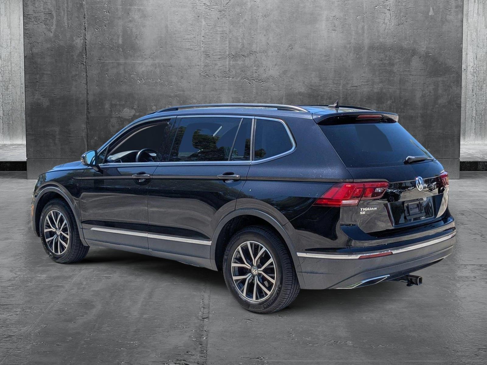 2018 Volkswagen Tiguan Vehicle Photo in PEMBROKE PINES, FL 33024-6534