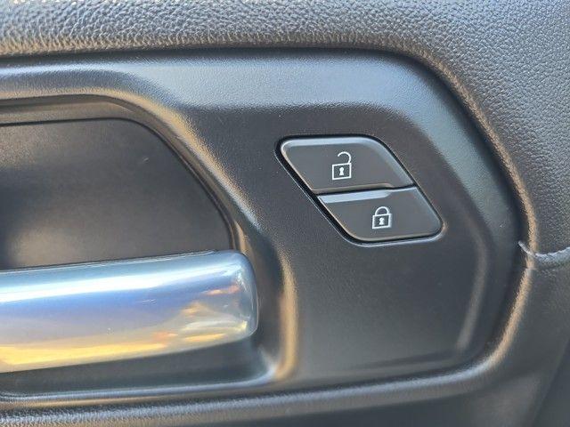 2020 GMC Sierra 1500 Vehicle Photo in Pleasant Hills, PA 15236