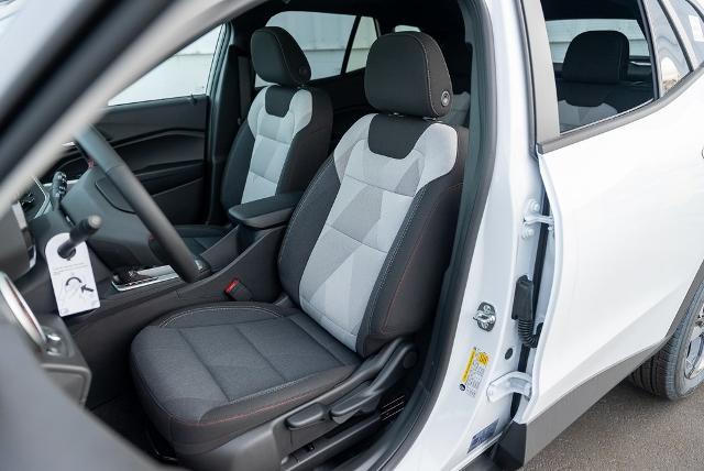 2025 Chevrolet Trax Vehicle Photo in PLYMOUTH, MA 02360-4801