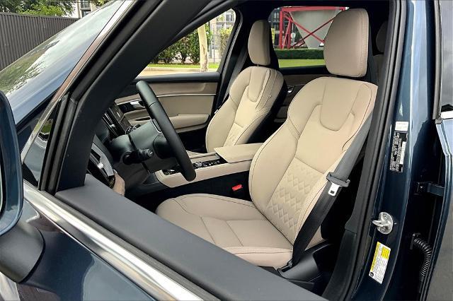 2025 Volvo XC90 Plug-In Hybrid Vehicle Photo in Houston, TX 77007