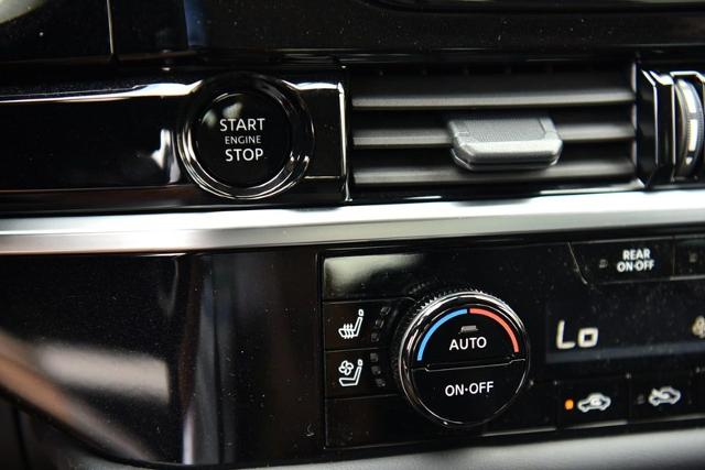 2025 Nissan Pathfinder Vehicle Photo in Ballwin, MO 63011