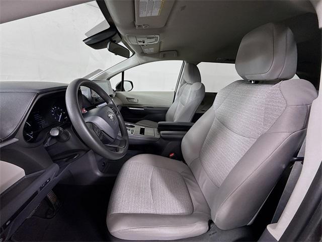 2022 Toyota Sienna Vehicle Photo in Everett, WA 98204