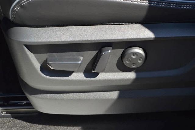 2025 INFINITI QX80 Vehicle Photo in Houston, TX 77090