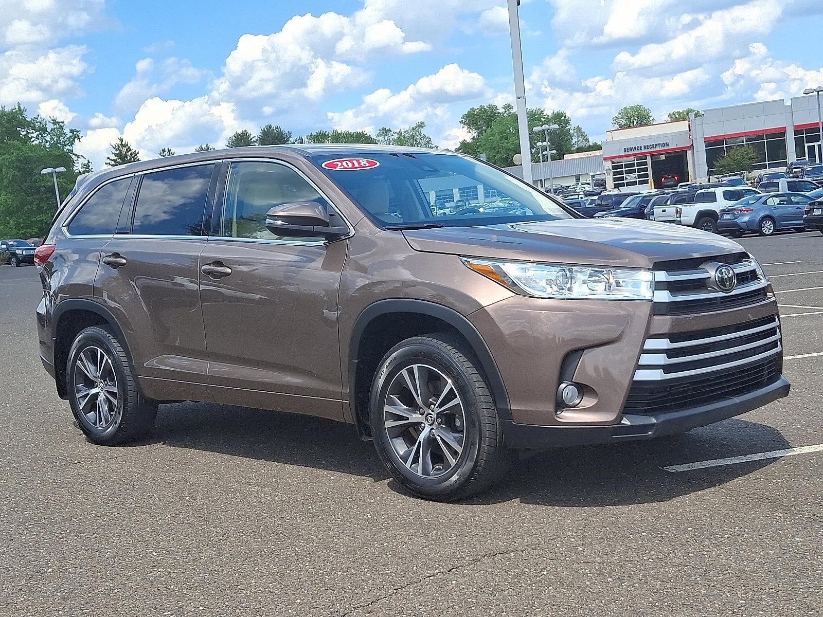 2018 Toyota Highlander Vehicle Photo in Trevose, PA 19053