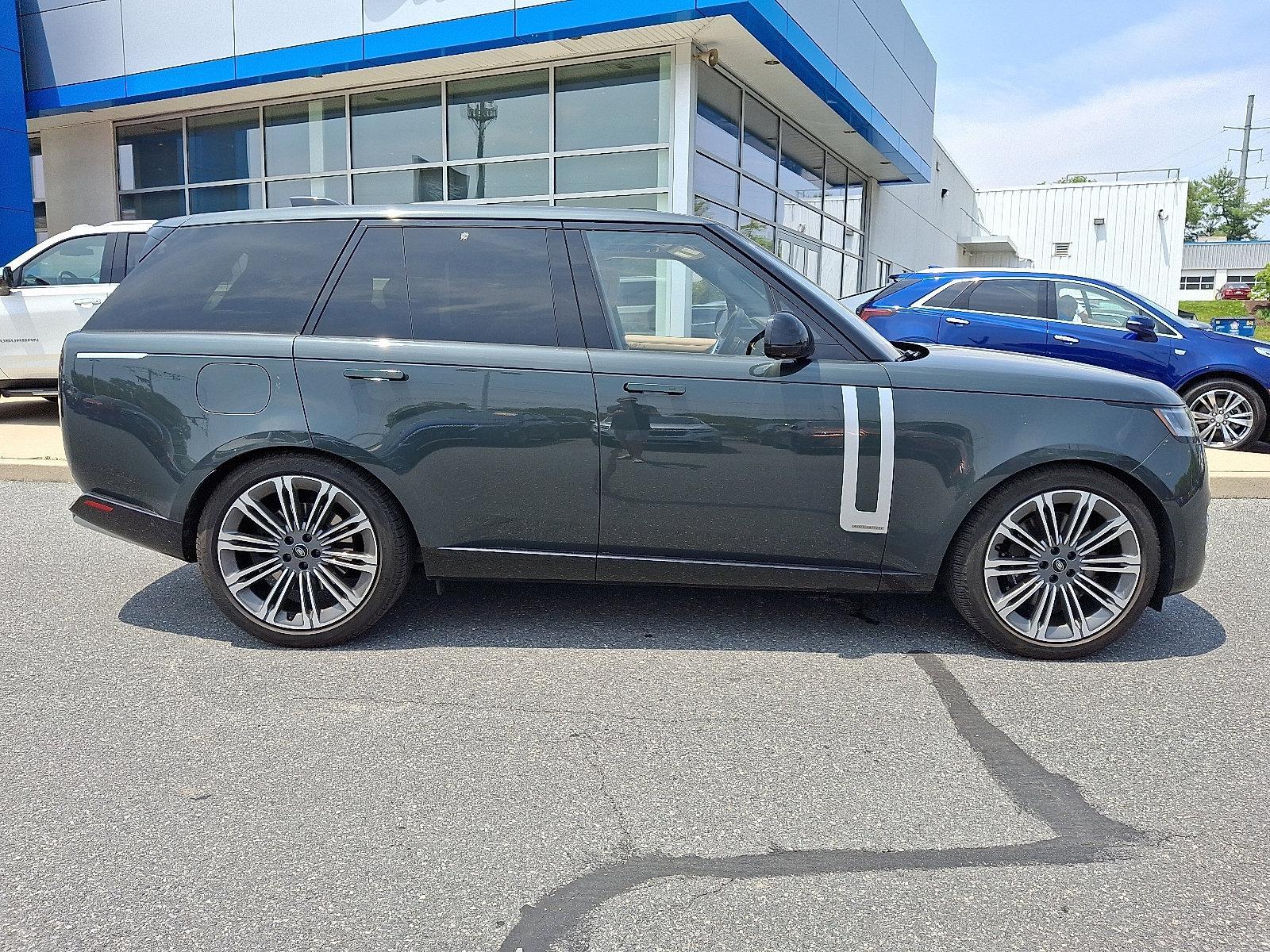 2023 Land Rover Range Rover Vehicle Photo in BETHLEHEM, PA 18017-9401