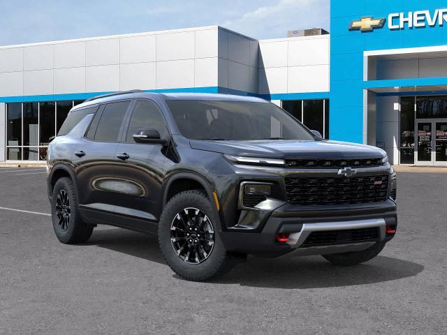 2025 Chevrolet Traverse Vehicle Photo in MOON TOWNSHIP, PA 15108-2571