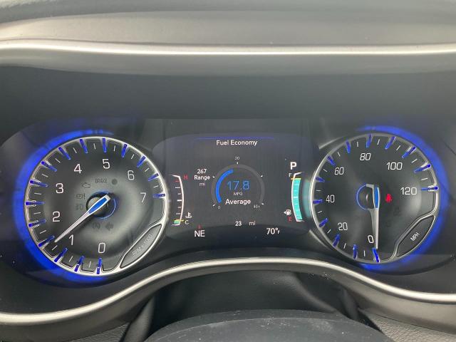 2025 Chrysler Pacifica Vehicle Photo in Kaukauna, WI 54130
