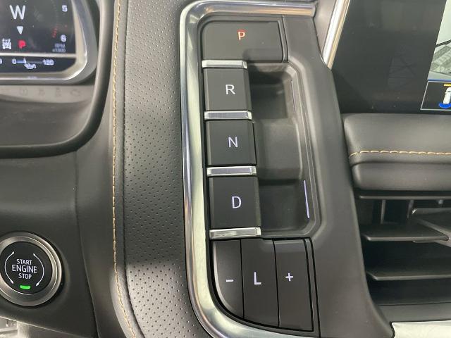 2024 GMC Yukon XL Vehicle Photo in GILBERT, AZ 85297-0402