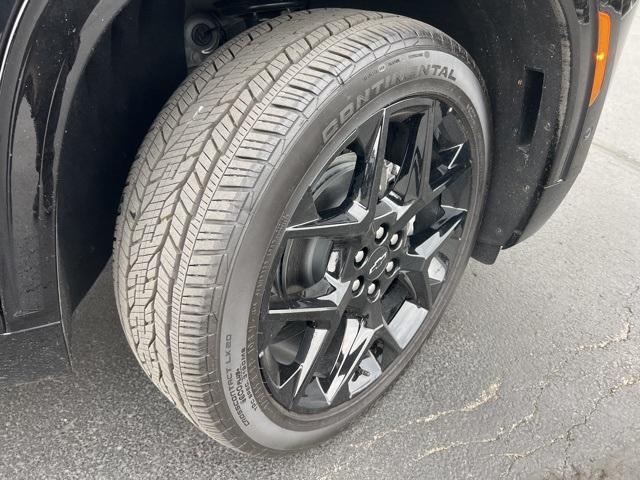 2025 Chevrolet Traverse Vehicle Photo in GREEN BAY, WI 54304-5303