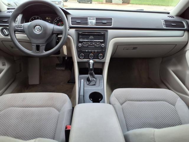 2013 Volkswagen Passat Vehicle Photo in HENDERSON, NC 27536-2966