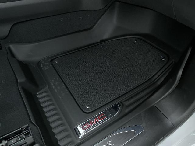 2025 GMC Sierra 1500 Vehicle Photo in GILBERT, AZ 85297-0402