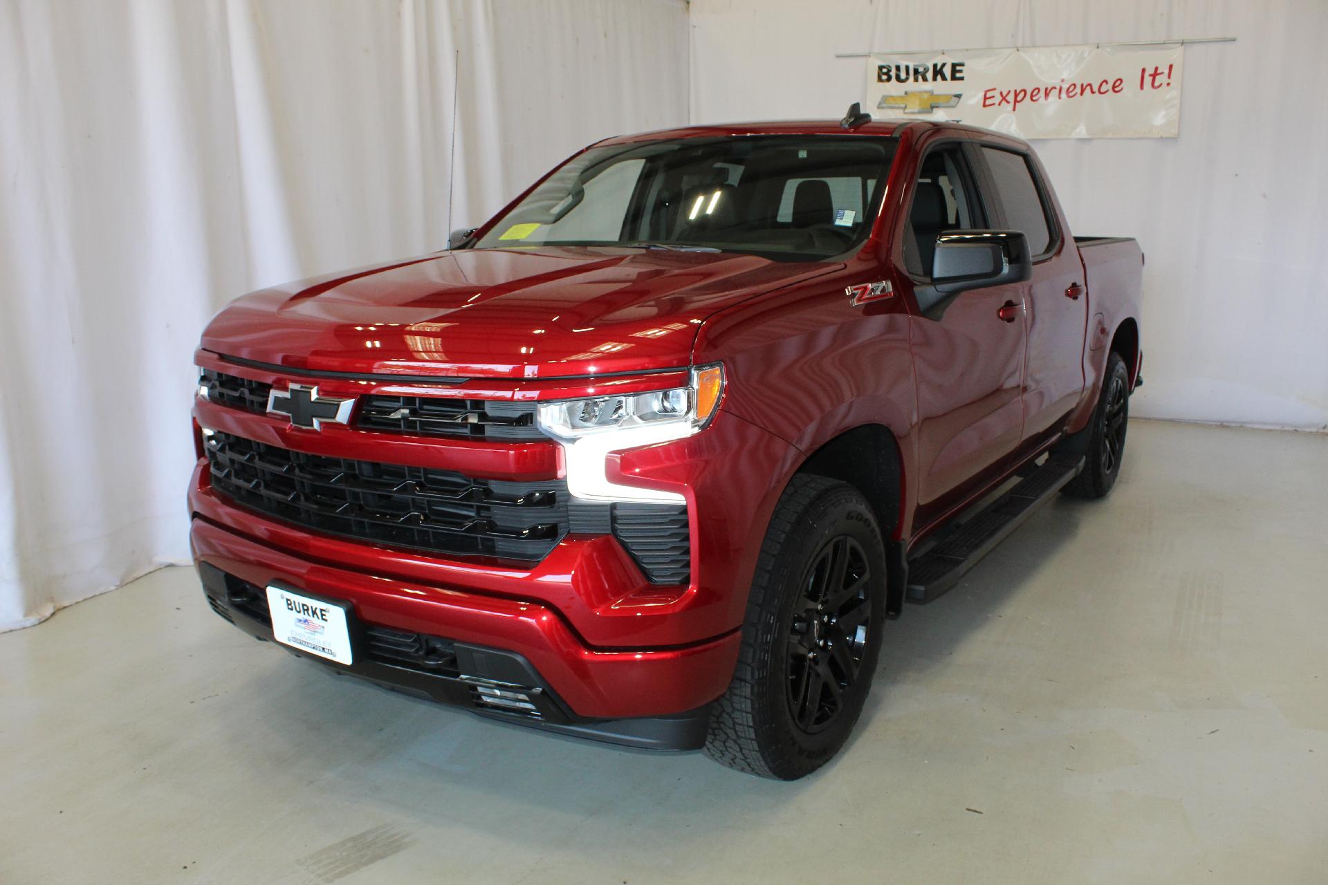 2025 Chevrolet Silverado 1500 Vehicle Photo in NORTHAMPTON, MA 01060-1120