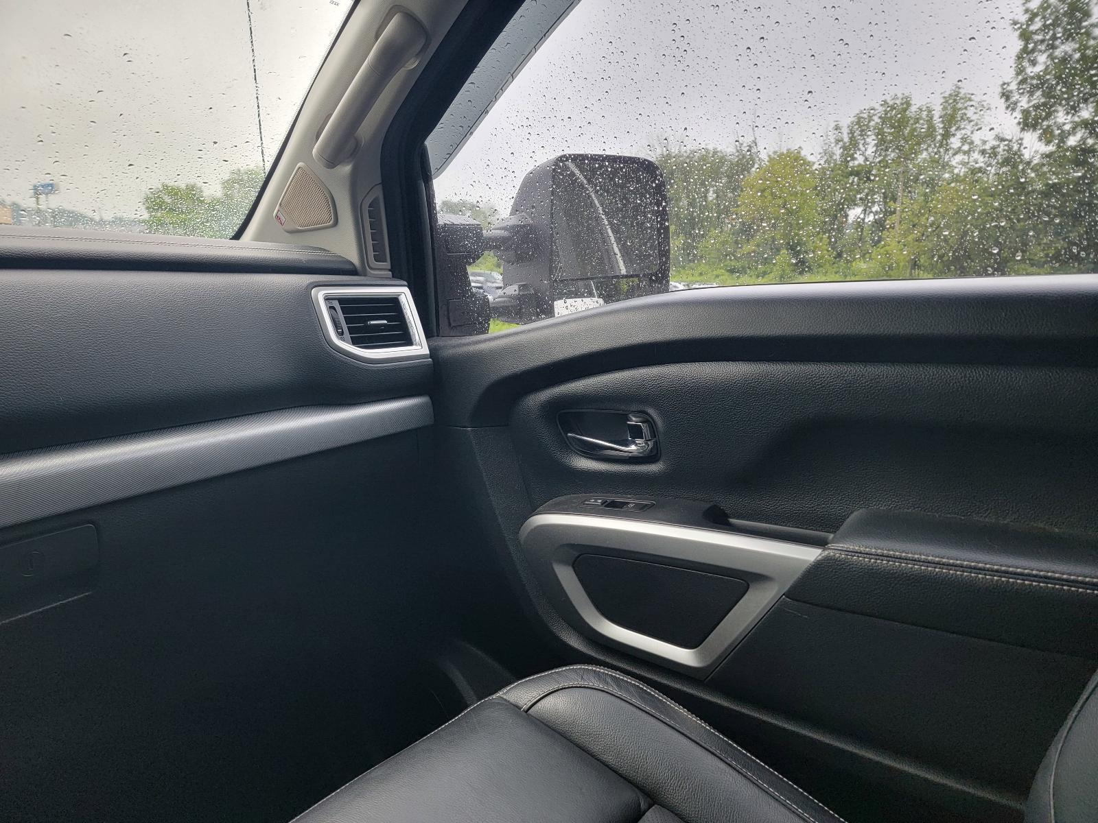 2018 Nissan Titan Vehicle Photo in Harrisburg, PA 17111