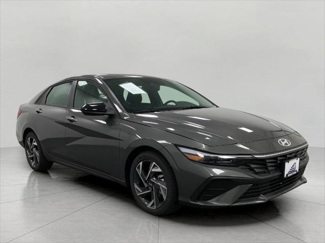 2025 Hyundai ELANTRA Vehicle Photo in Neenah, WI 54956