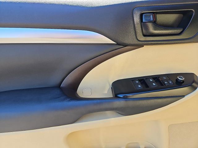 2014 Toyota Highlander Vehicle Photo in TREVOSE, PA 19053-4984