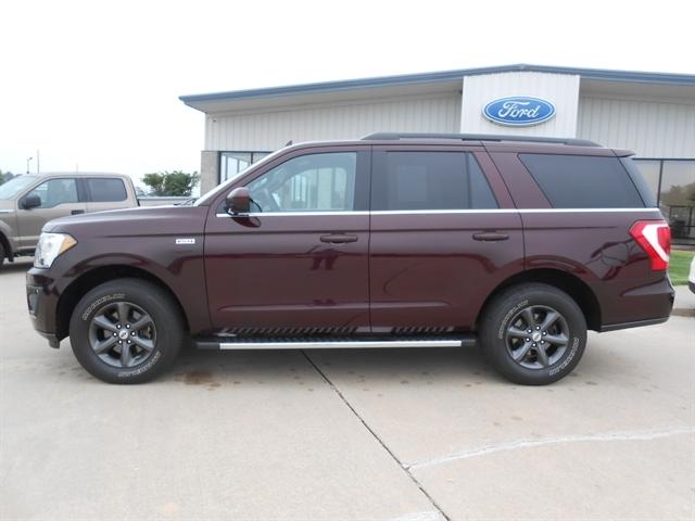 Used 2020 Ford Expedition XLT with VIN 1FMJU1JT7LEA08669 for sale in Tyndall, SD