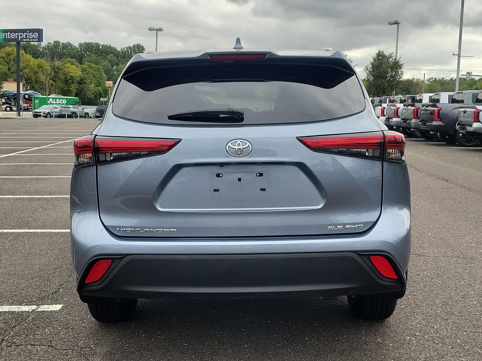 2023 Toyota Highlander Vehicle Photo in Trevose, PA 19053