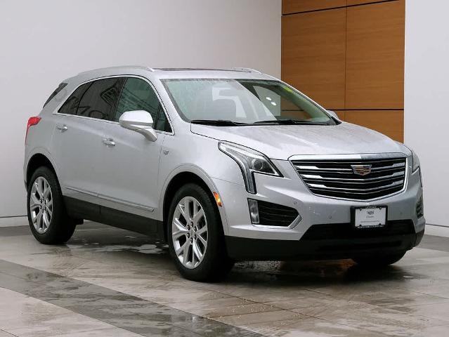 2017 Cadillac XT5 Vehicle Photo in LIBERTYVILLE, IL 60048-3287