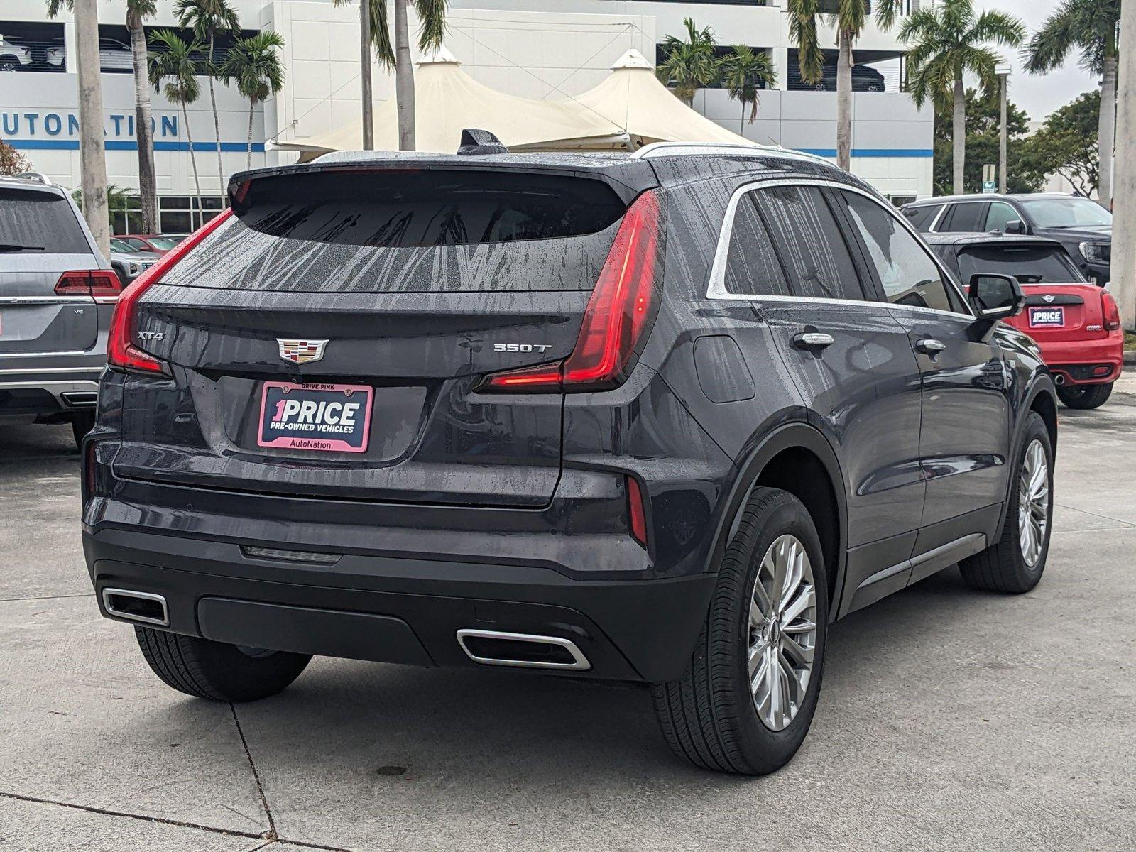 2024 Cadillac XT4 Vehicle Photo in MIAMI, FL 33172-3015