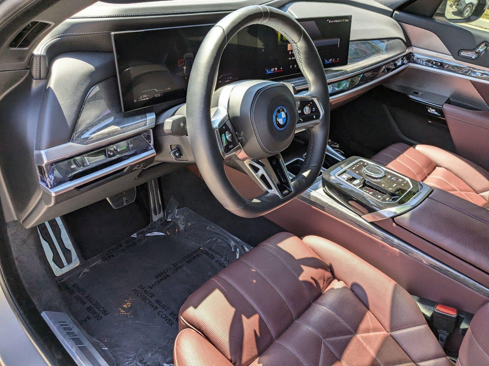 2024 BMW 750e xDrive Vehicle Photo in Miami, FL 33169