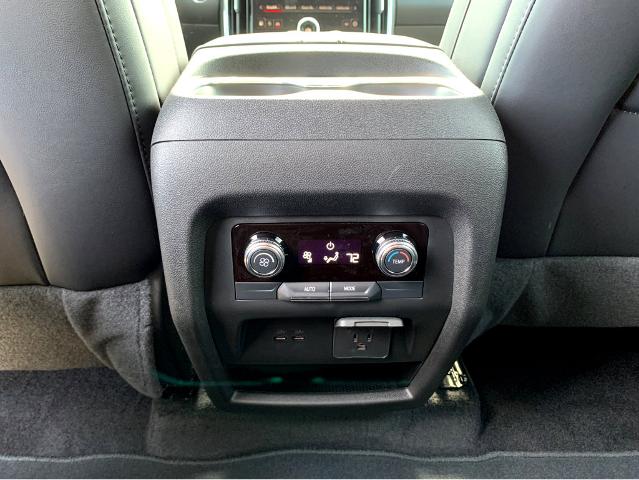 2025 GMC Acadia Vehicle Photo in BEAUFORT, SC 29906-4218