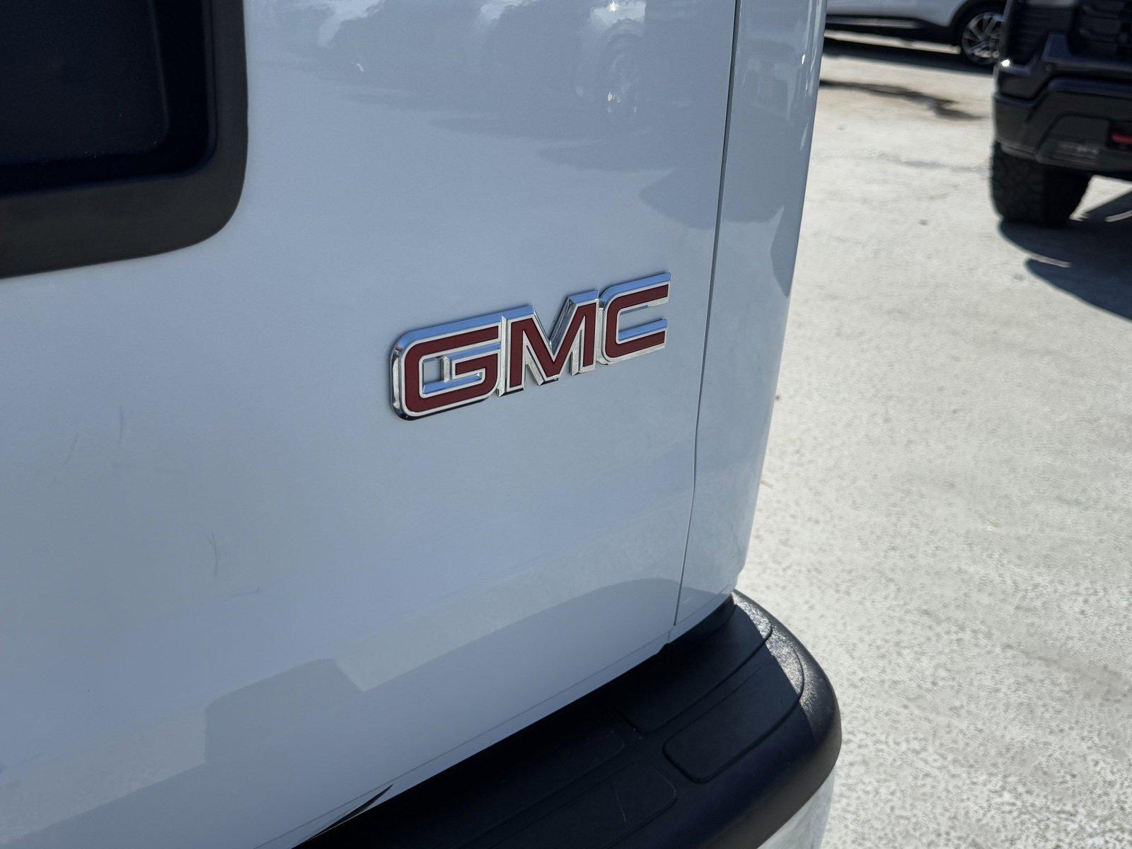 2023 GMC Savana Cargo 2500 Vehicle Photo in LOS ANGELES, CA 90007-3794