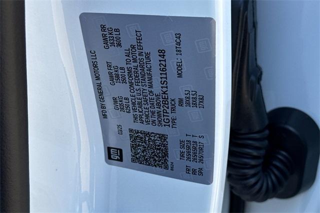 2025 GMC Canyon Vehicle Photo in ELK GROVE, CA 95757-8703