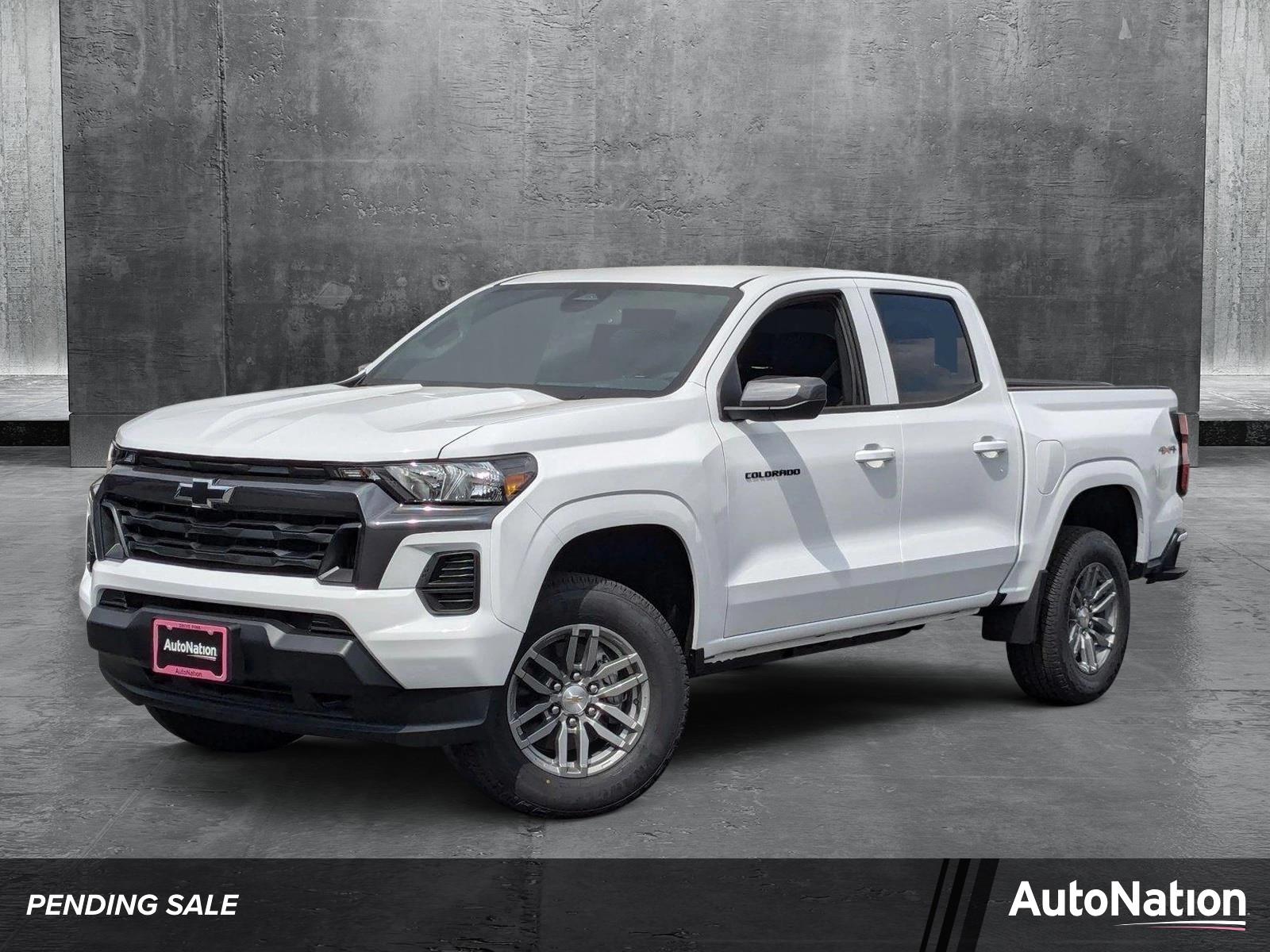 2025 Chevrolet Colorado Vehicle Photo in VALENCIA, CA 91355-1705
