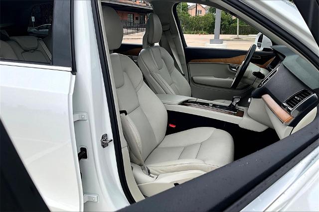2022 Volvo XC90 Vehicle Photo in Houston, TX 77007
